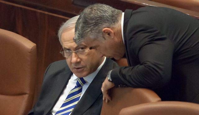 Poll shows Netanyahu favored, Lapid frustrated by Israelis