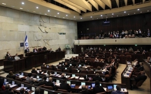 Knesset to approve extension of  law prohibits Palestinians reunification