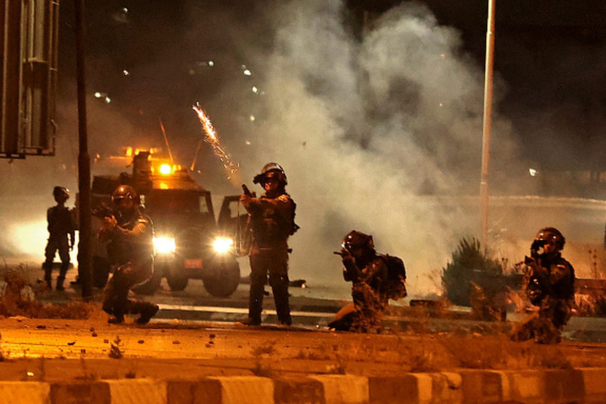 IOF breaks into eastern Ramallah, erupting confrontations