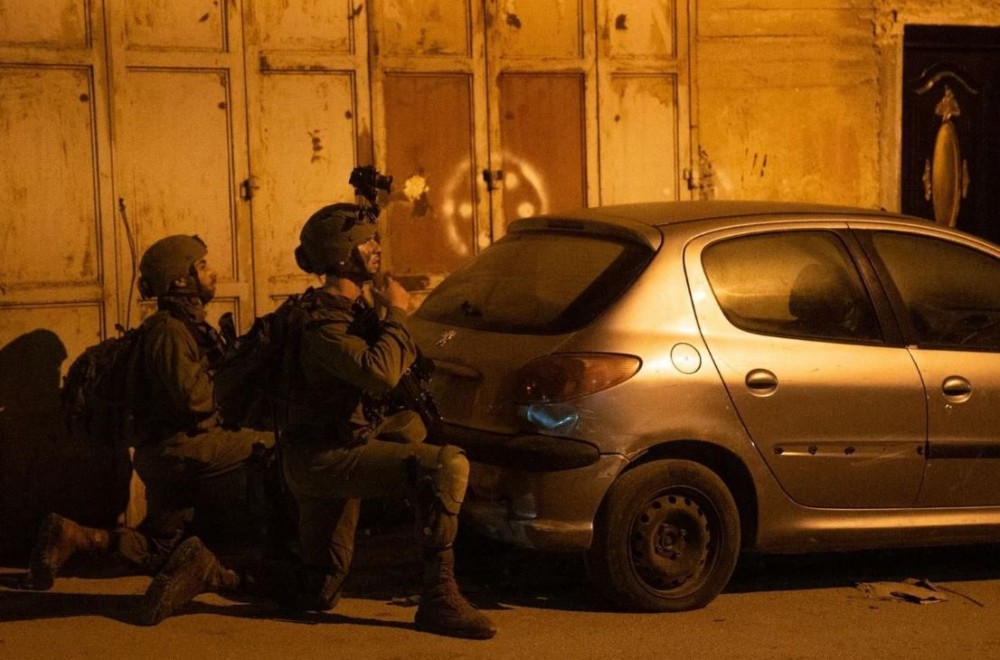 Several injuries among Palestinians as IOF forces break into Nablus