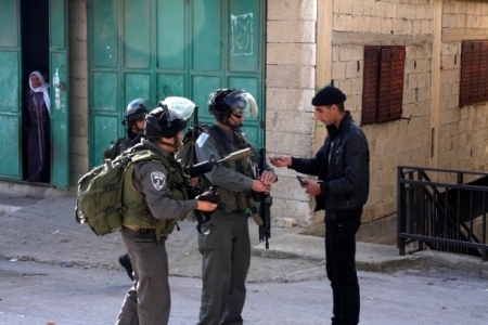 Palestinian arrested in Hebron