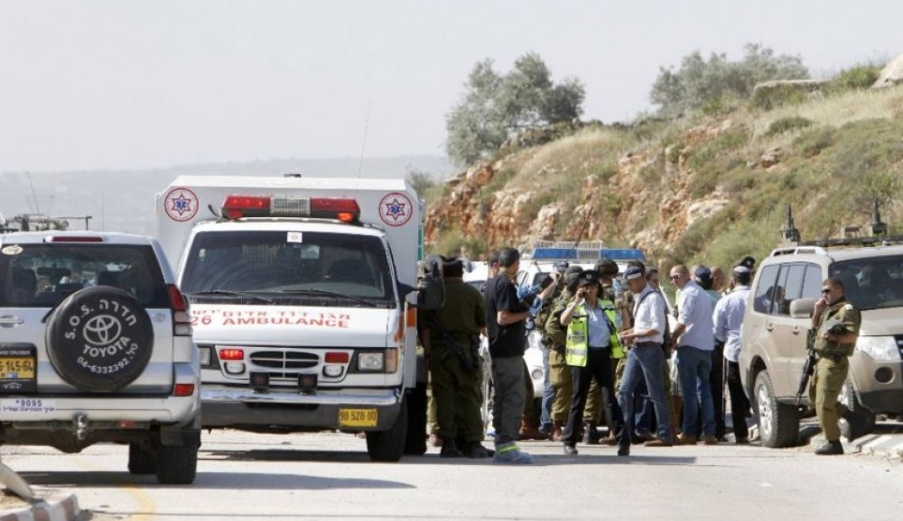 Israeli settler runs over disabled Palestinian, girl in Hebron
