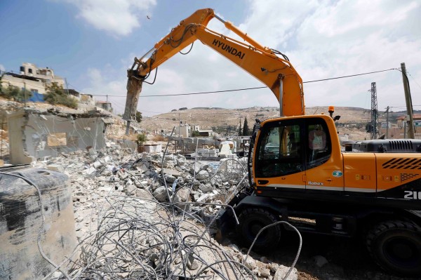 Israeli forces demolish two Palestinian under-construction houses in Jericho